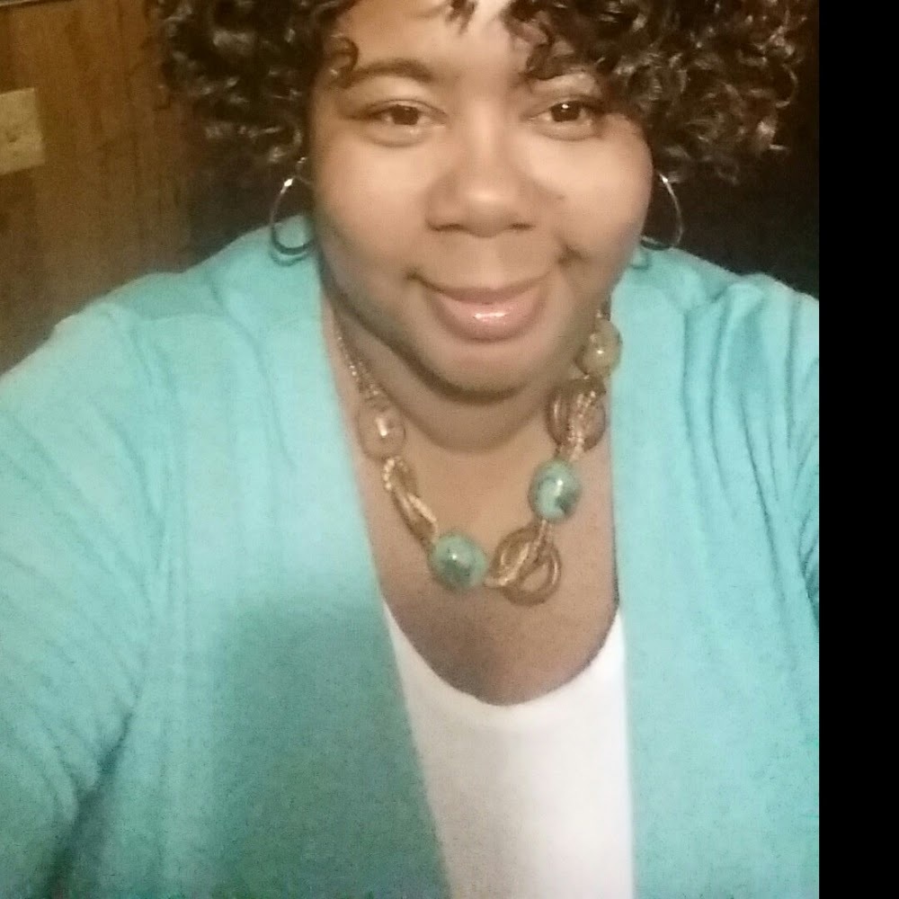 Meet your Posher, Regina